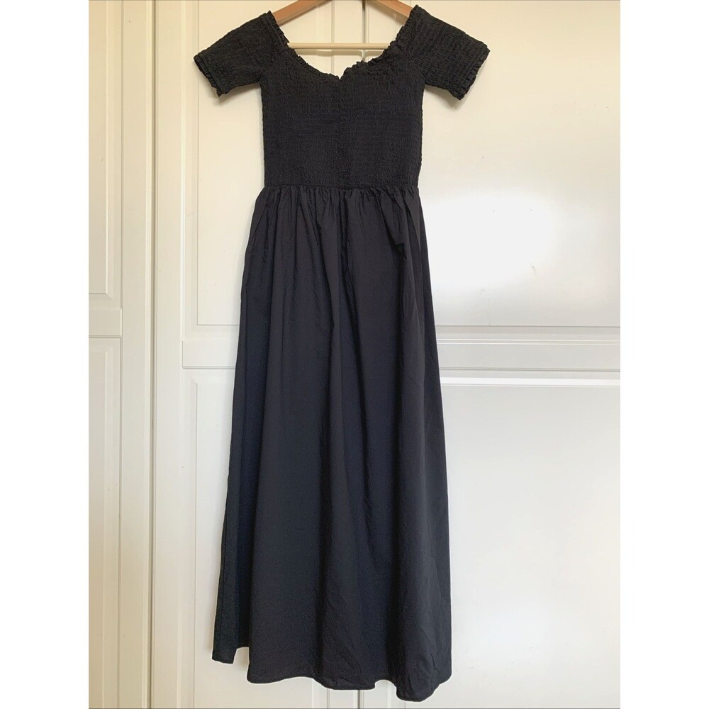 H&M Smocked Short Sleeve Dress Black Women’s XS
